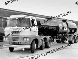 Scammell Trunker Mk.II / Shell Mex and BP / S05919Ba
