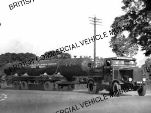 Scammell tractor unit / Pickfords / SU0002a