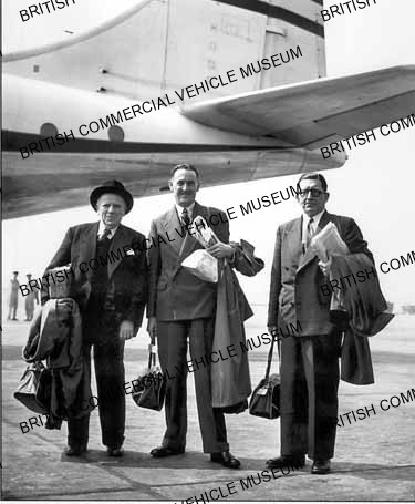 Leyland Motors personnel / Aircraft / Z00089