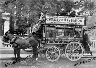 Horse bus (2 horses) / London General / AEB00220a