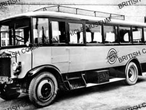 AEC 411 s / d bus / Greyhound, Bristol / AEB00522a