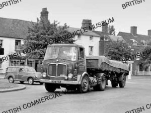 AEC Mandator Mk.V tractor unit / W G Davies / AEP27070a