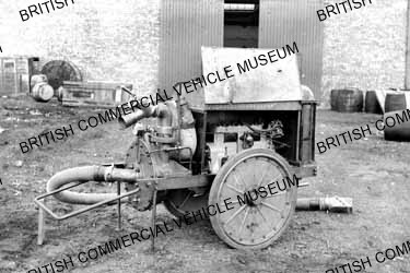 Leyland portable fire pump / L001299a