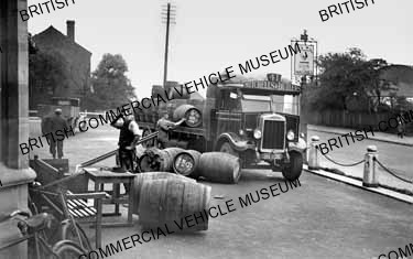 Leyland Hippo TSW1 / Mitchells & Butlers / L010071a