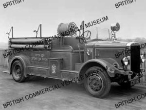 Leyland FK6 / Stoke-on-Trent Fire Brigade 9 / L017619a