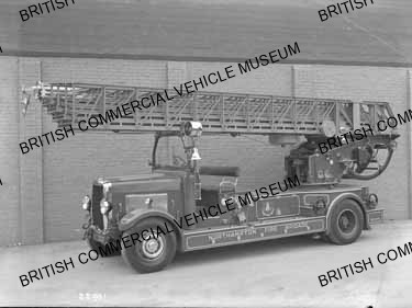 Leyland TLM / Northhampton Fire Brigade / L022401