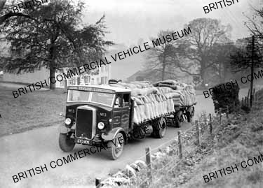 Leyland Beaver TSC / John Taylor, Longridge / L022682a