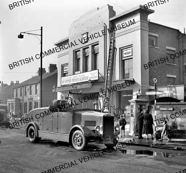 Leyland FK8A Cub / Lancashire Fire Brigade / L037471a