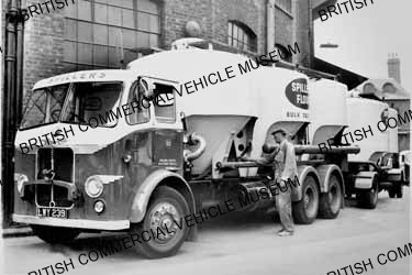Leyland Hippo / Spillers / L046997a
