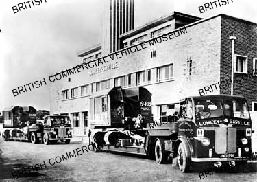 Leyland Beaver tractor units / Lumley-Saville / L049919a