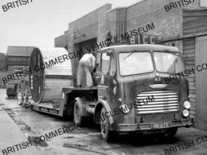 Leyland Comet tractor unit / BICC / L058979a
