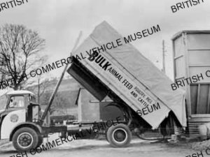 Albion Chieftain / Robert Huchison & Co. Ltd., Kirkcaldy / L060430a