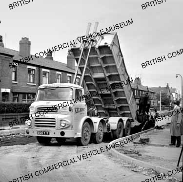Leyland Octopus (Power Plus) / Kelmac Ltd., No.15 / L068879a