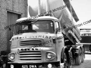 Leyland Octopus 240 / 10R / Ribble Cement / L069157a