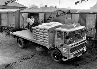 Leyland Lynx / West Cumberland Farmers / L105064a
