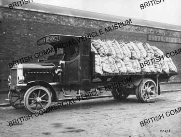 Leyland n / c lorry / John Heaney / LPF0273