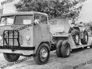 Scammell tractor unit / Caterpillar / S05330a