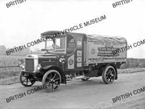 Leyland n/c lorry / High sided lorry / Walker (Lion Packings), West India Dock, London / L002651q
