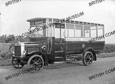 Leyland n/c bus / Front entrance single-deck B20F / Aberdare Council Tramways / L002710q