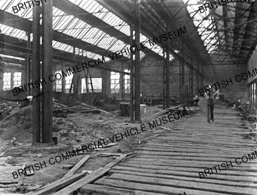 Construction of new engine shop / Leyland Motors Ltd / L020004q