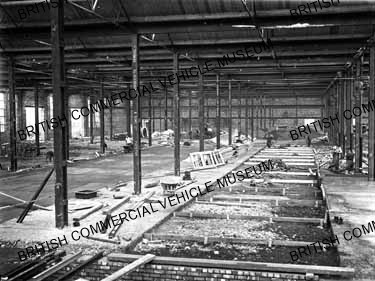 Engine shop construction / Leyland Motors Ltd / L020094q