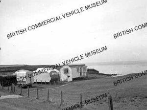 Caravan on Leyland chassis / L020130q