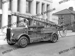 Leyland Cub FK6 / Open fire engine with wheeled escape / Borough of Barnstaple / L020159q