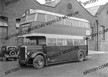 Leyland Titan TD4 / Leyland H30/26R / London Transport STD90 / L020276q