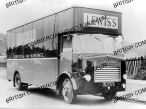 Leyland Comet ECPO2/1R / 1400 cu. ft. pantechnicon / LewisÂ’s Ltd., Liverpool / L051363q