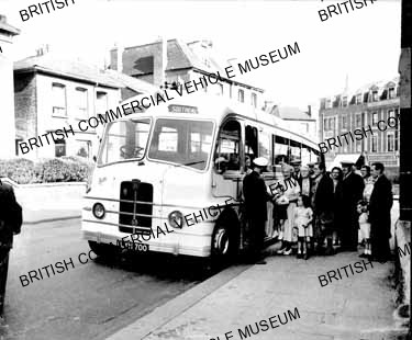 Maudslay Marathon III / Plaxton Envoy FC39F / Paddington Transport Services, London W9 / AEP07016q