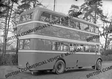 Leyland Titan TD4 / Leyland V-front H30/26R / Leyland demonstrator in Walsall livery / L017063q