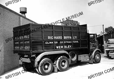 Leyland Hippo TSW10 / Richard Biffa Ltd., Wembley / L022008q