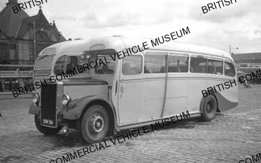 Leyland Tiger PS1/1 / Duple C33F / Banwell, Newport / MAT0483q
