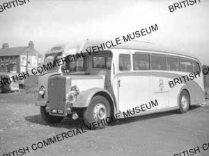 Leyland Tiger PS2/3 / Plaxton C33F / Kitchen, Pudsey / MAT0498q