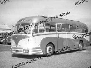 Leyland Royal Tiger PSU1/15 / Bellhouse Hartwell Landmaster C41C / Ripponden & District / MAT0499q