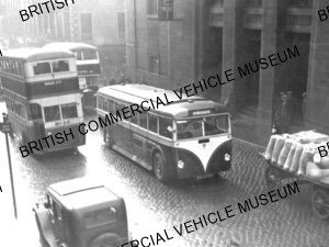 AEC “Q” / Walker / Red Bus,ABERDEEN / AEO0110j