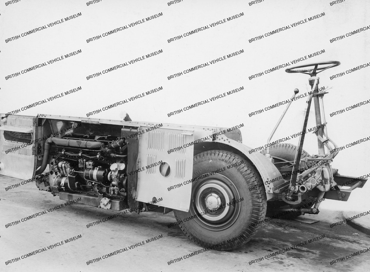 AEC “Q” / no body / view of chassis / AEO0703j