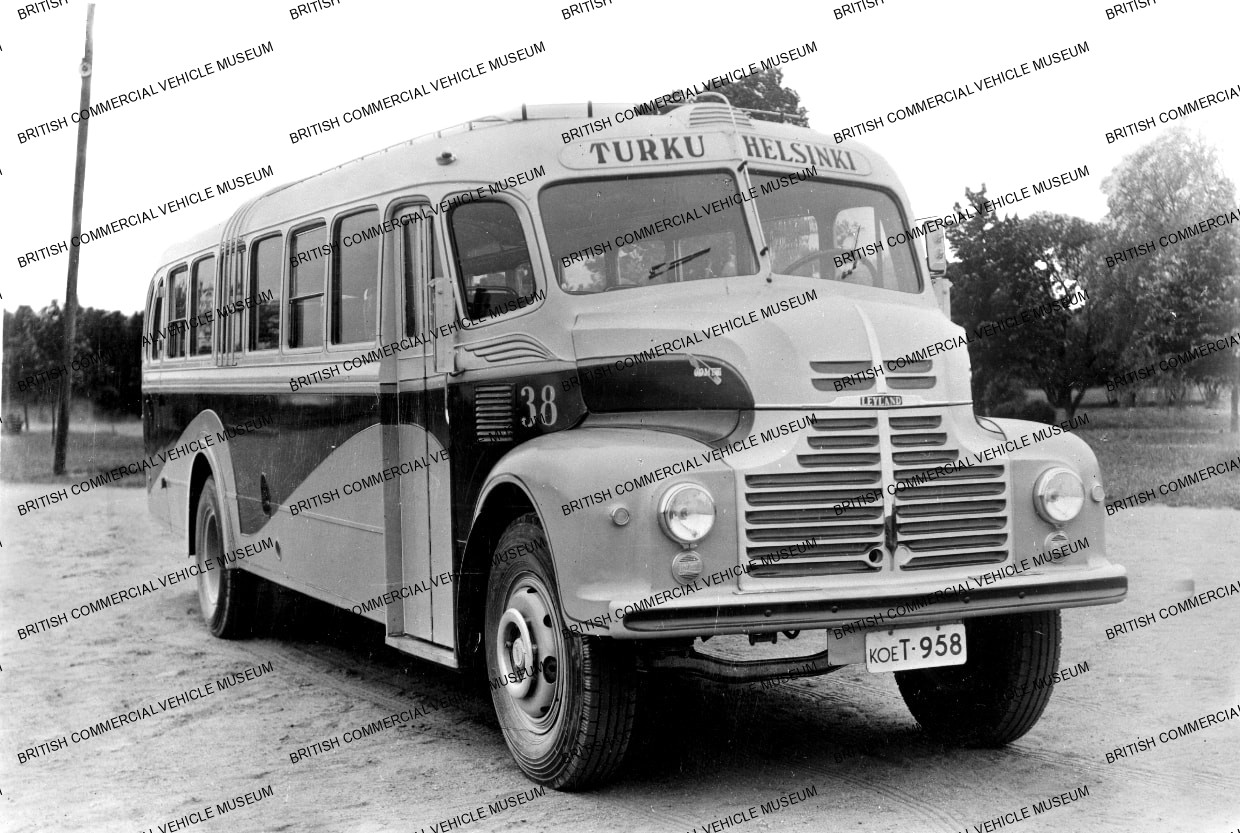 Leyland Comet / Harrington / Tirku-Helsinki / L038445j