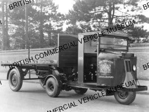 Scammell, Mechanical Horse/Flat Trailer/Peek Frean Co. Ltd./S002937J